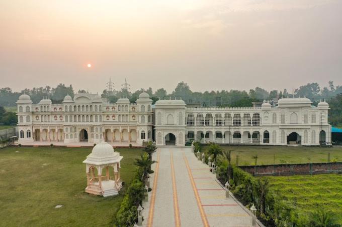 Kairvi Fort Resort Moradabad Exterior foto